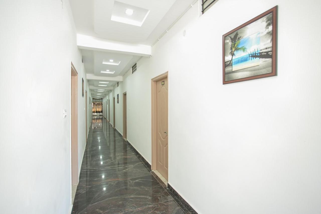 Oyo 11097 Hotel Grand Arabian Bengalúr Exteriér fotografie