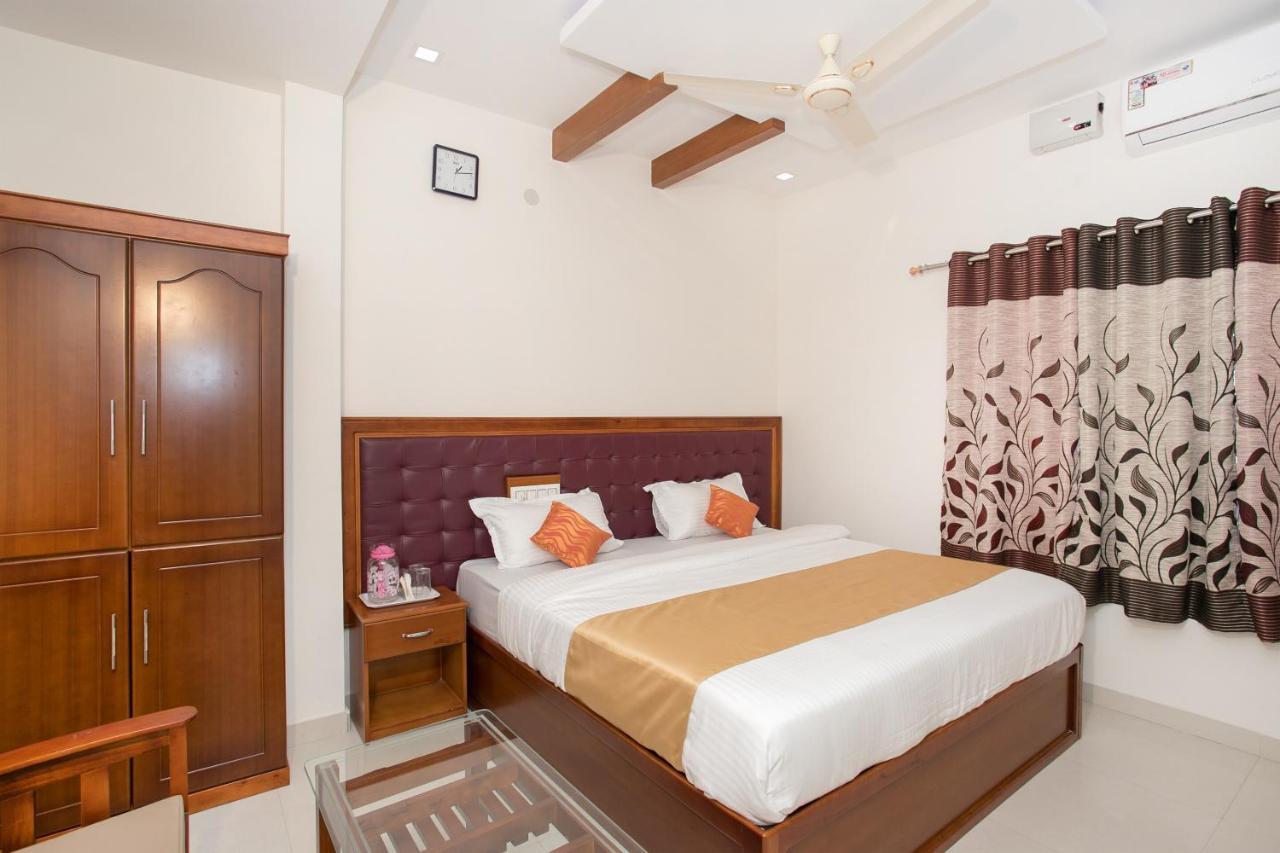 Oyo 11097 Hotel Grand Arabian Bengalúr Exteriér fotografie